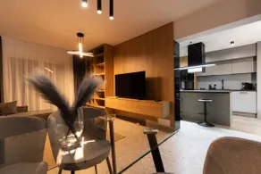 Royalton Suites - Apartment 14 - Image 4