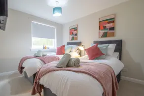 Hawick House - Stylish 2-Bed in Coatbridge. - Image 2