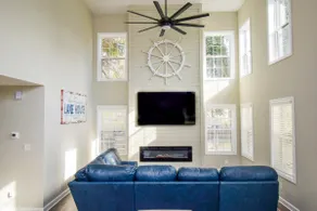Lake Loft @ 125 - Image 5
