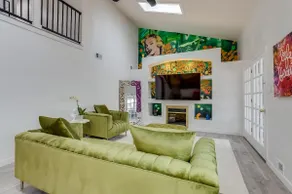 Pop Art Oasis with Karaoke Mini Golf Hot Tub and Pool - Image 2