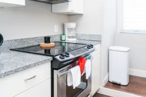 Walkable Suite In The Heart Of Pittsburgh - Image 5