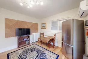 Inviting Remodeled Guest House in Central Nob Hill - Image 3