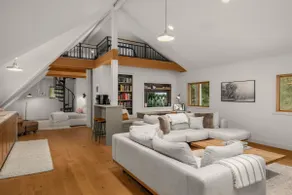 Lovely, restful, roomy lodging near Fall City - Image 5