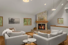 Lovely, restful, roomy lodging near Fall City - Image 4