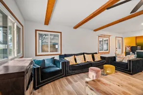 Haven House Locust - Backyard Oasis - Pet Friendly - Image 4