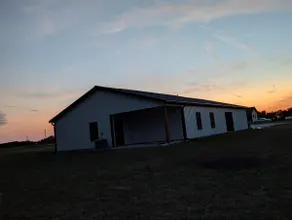 Newly built Shouse near MTL! - Image 5