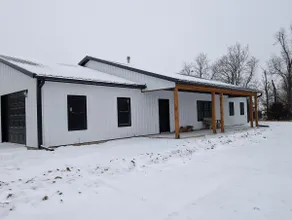 Newly built Shouse near MTL! - Image 2
