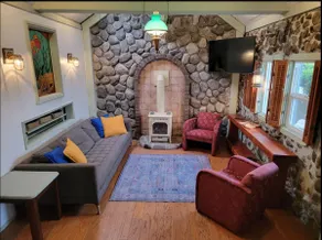 Mermaid's Manor - Image 2