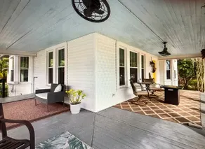 Hickory House - ”Spacious and Charming” - Image 3