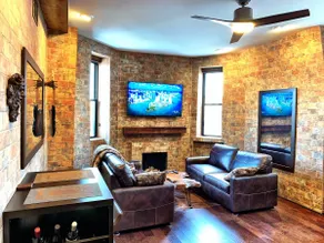 The Picasso: #1 Chicago Location - Image 3