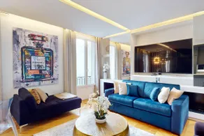 Place des Vosges - Marais - Prime Location - Image 5