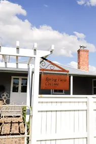 Spring View Cottage - Image 3