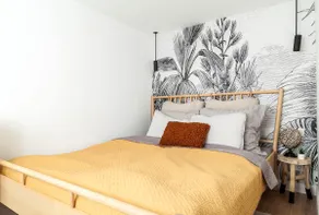 Newly renovated downtown flat - Image 5