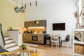 Newly renovated downtown flat - Image 2