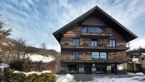 Base Camp House - Image 5
