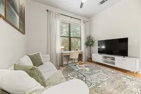 Oaklawn l Prime Location l Free Park - Image 2