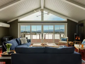 The Vista: 12 min to Stowe, Pool, Theater, Hot Tub - Image 4