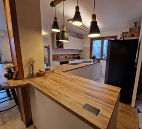 Guy and Rose's Cottage - Image 3