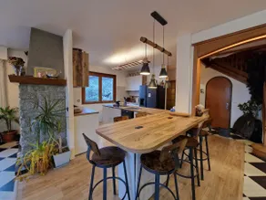 Guy and Rose's Cottage - Image 2