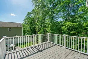 Elegant 3BR Home in Worcester - Image 3