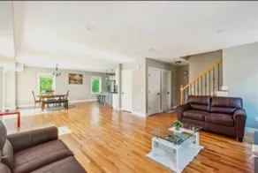 Elegant 3BR Home in Worcester - Image 2