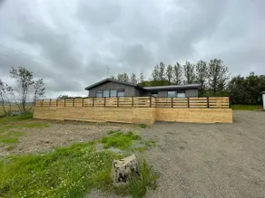 Private House - 4 bedrooms with Private hot tub - Image 2