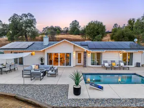 Yosemite Serenity:Pool, View, HotTub, New Kitchen! - Image 5