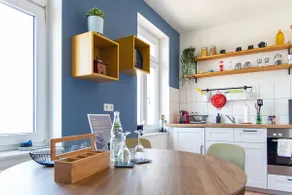 •Industriecharme Apartment• Nespresso/WiFi/Mass - Image 4