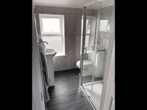 Cadborough Cliff Apartment - Image 3