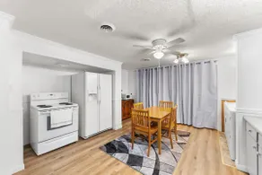Modern 2BR Downtown | Greenbrier Trail Access - Image 2