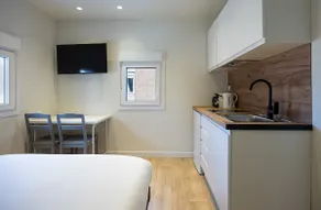 Pablo's Apartments, 5 - Image 2