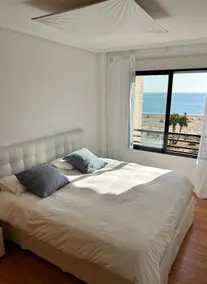 Beachfront apartment - Image 5