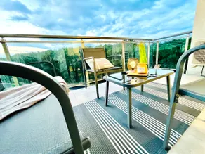 Forest View Apartment - Image 2