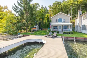 The Cove at Keuka * Waterfront Cottage * - Image 3