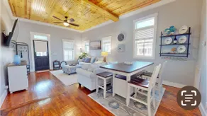 Charming Home near downtown & beaches. - Image 3