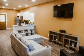 New 2 BR, 2B, 231 11th. NE unit2 - Image 5