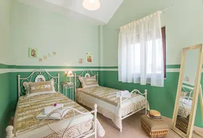 Νikolaos Villa with Private Pool, Playground & BBQ - Image 4
