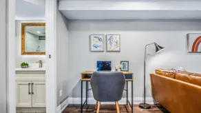 2Beds/1Bath Apt: Mins toTrain,Trails, DT & Golfing - Image 3