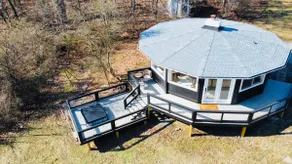 Round House with Mountain View and Hot Tub - Image 2