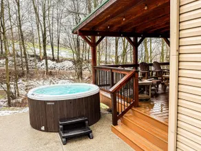 The Oaks | Cozy Farm | Hot Tub - Image 3