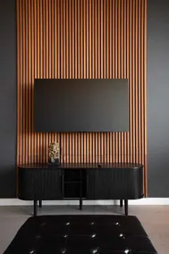 Stylish 1BR Retreat - Stunning NYC Views - Image 2