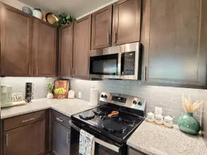 New 3bed/2bath Downtown - Image 3