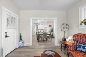 Stay, Work & Play, w/workspace near Downtown - Image 4
