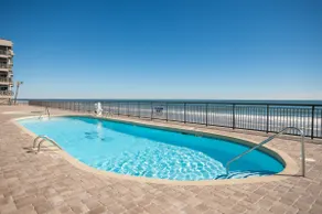 Royal Garden Oceanfront 2BR & 2BA:Blue Water Vista - Image 3