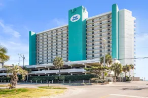 Royal Garden Oceanfront 2BR & 2BA:Blue Water Vista - Image 4