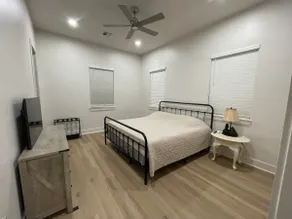 Beautiful Newly Renovated Former Shotgun Home - Image 5