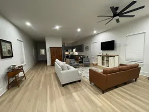 Beautiful Newly Renovated Former Shotgun Home - Image 3