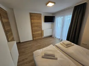 New, cozy retreat, 300 m to ski bus in Schladming Region - Image 3