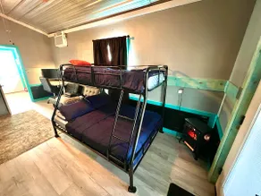 Lakeside Lodge - Image 3