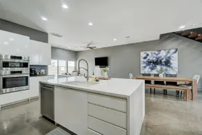 Private Modern Poolside Estate - Image 2
